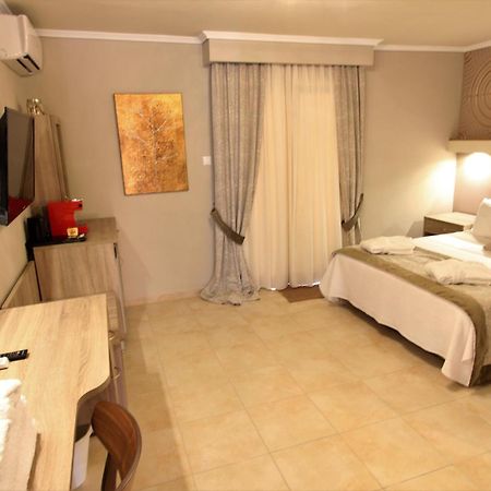 Hotel Mallas Nea Kallikrateia Dış mekan fotoğraf